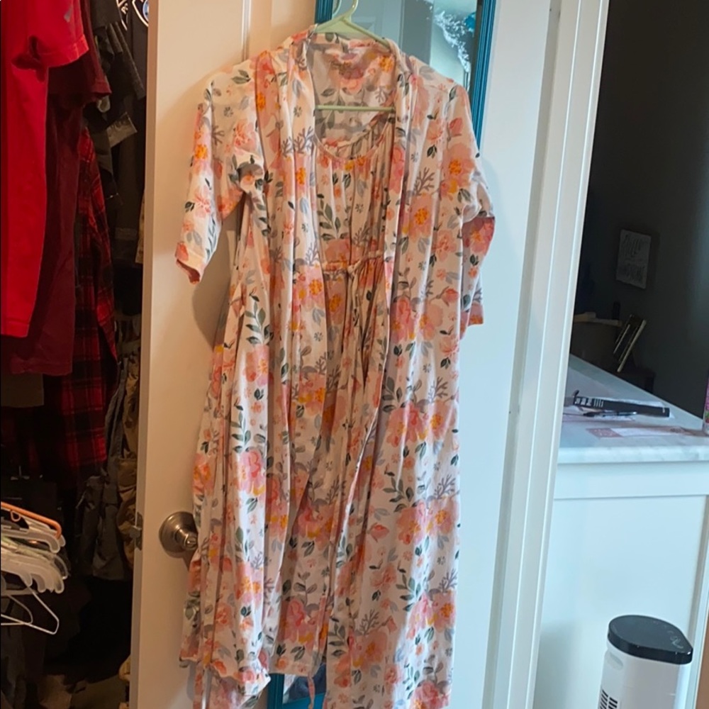 Labor and delivery gown and robe set
